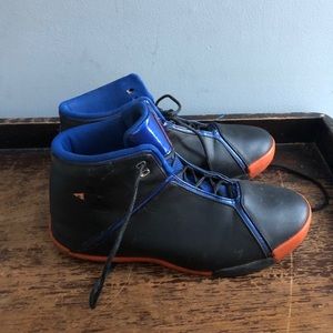 Vintage Starbury Basketball Sneakers - NY Knicks